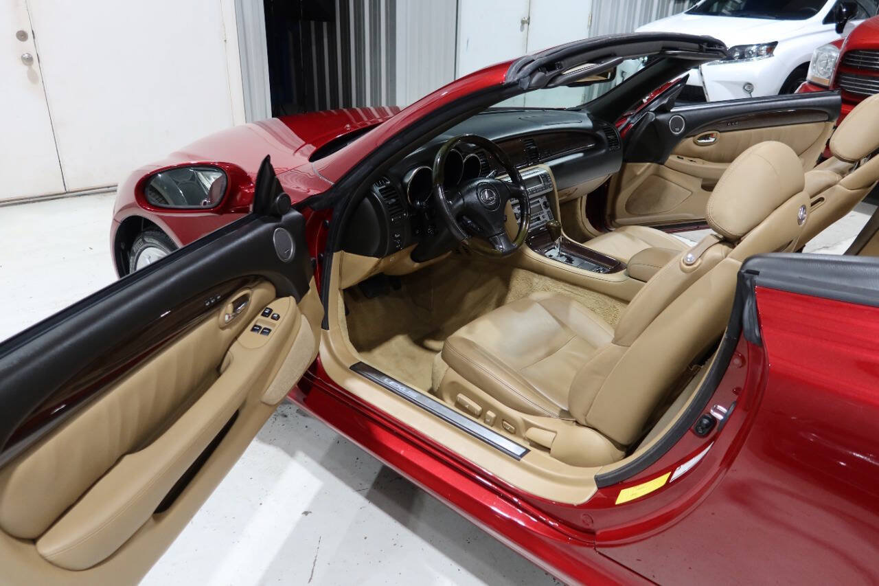 Used 2006 Lexus SC 430 Convertible RWD image 17