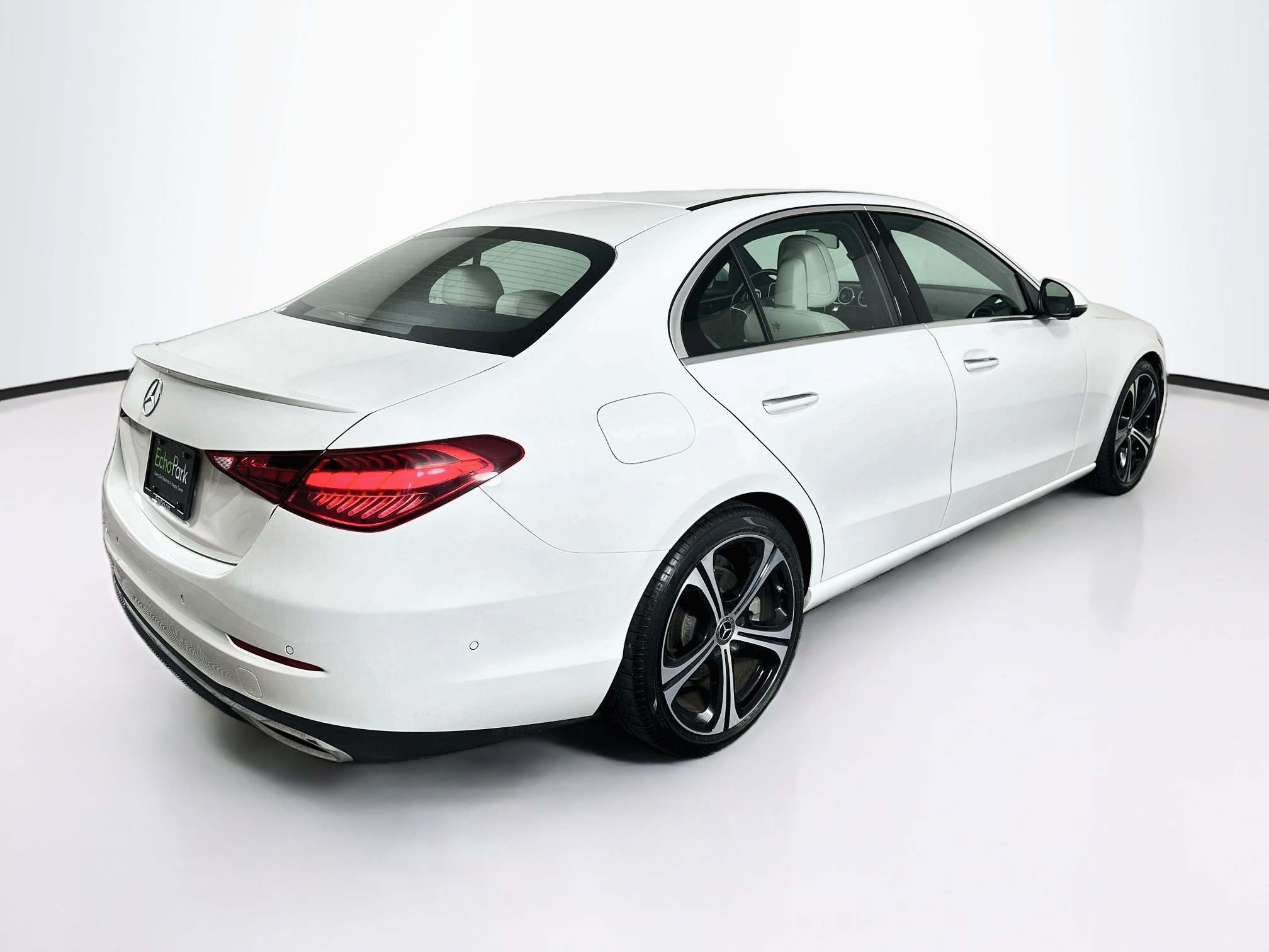 Used 2025 Mercedes-Benz C 300 Sedan image 9