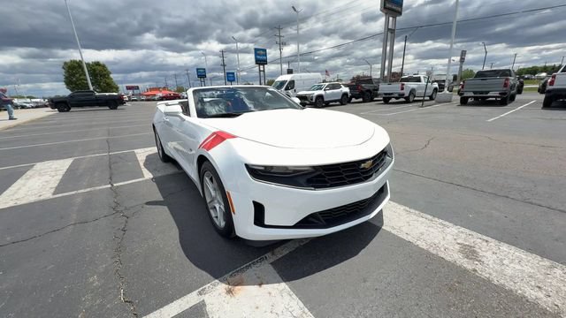 Used 2023 Chevrolet Camaro LT w/ Technology Package RWD image 2
