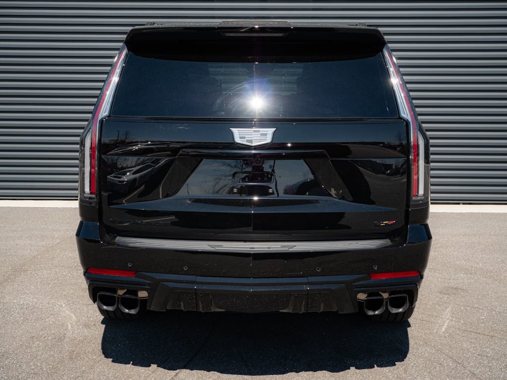 Used 2026 Cadillac Escalade V w/ LPO, ONYX Package AWD/4WD image 33