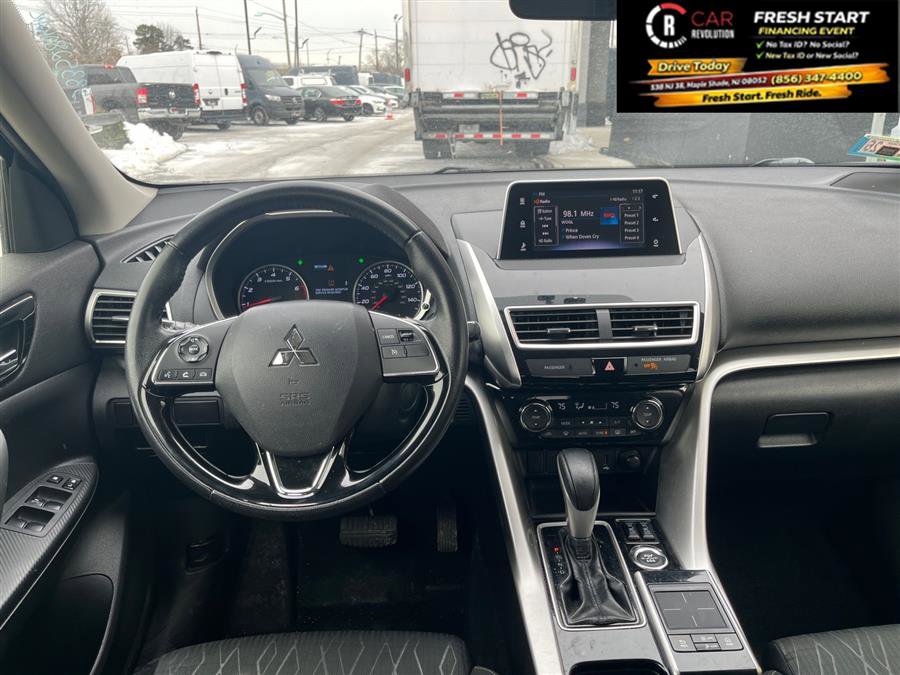 Used 2019 Mitsubishi Eclipse Cross SE image 29