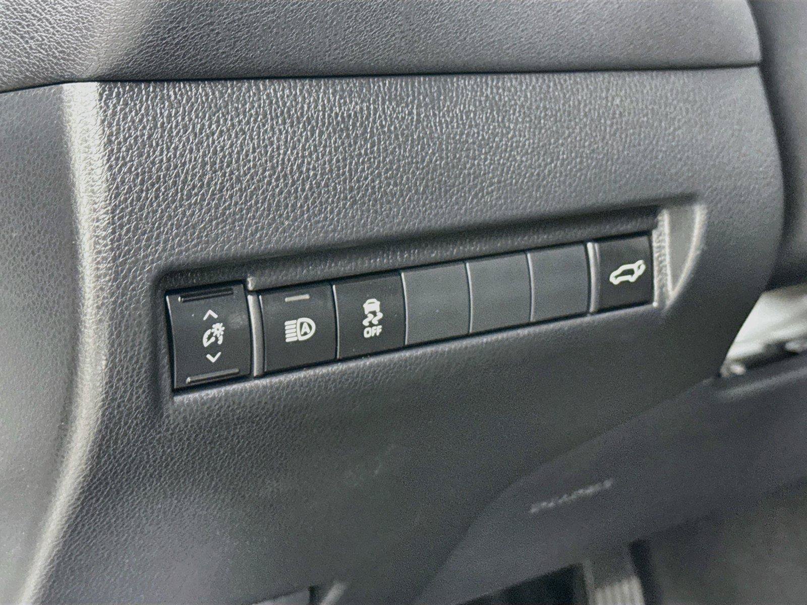 Certified 2023 Toyota Venza LE AWD/4WD image 15