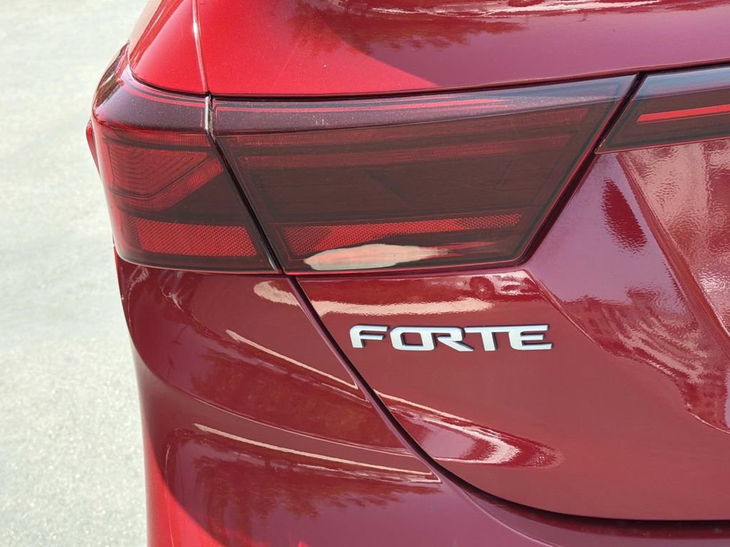 Used 2024 Kia Forte LXS FWD image 27