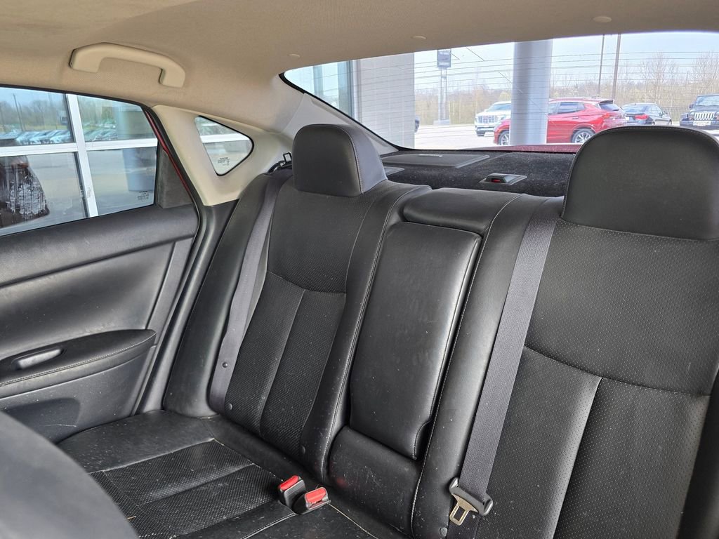 Used 2015 Nissan Sentra SR w/ SR Premium Package image 21