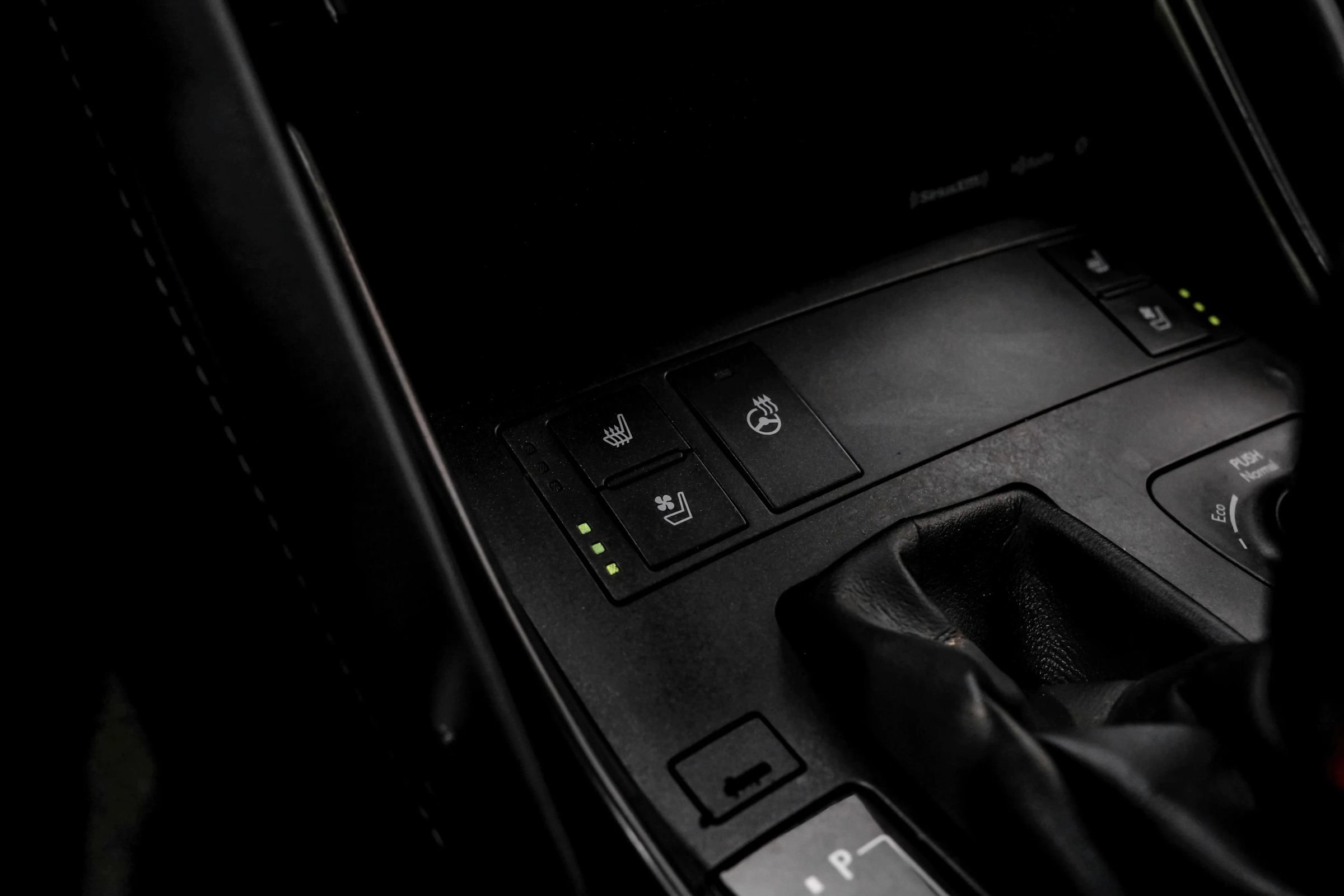 Used 2022 Lexus IS 350 F Sport w/ Accessory Package RWD image 29