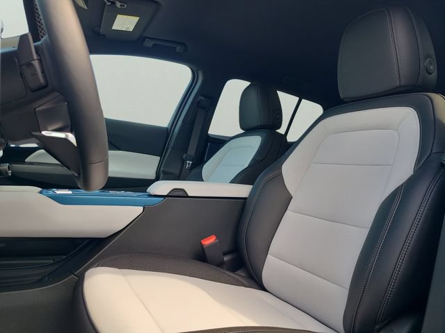 New 2026 Chevrolet Equinox EV LT AWD/4WD image 22