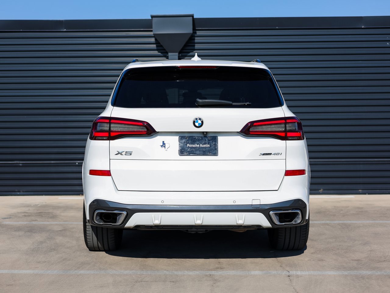 Used 2021 BMW X5 xDrive40i w/ M Sport Package image 6