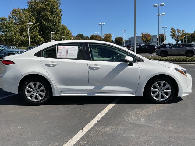 Used 2023 Toyota Corolla LE FWD image 7