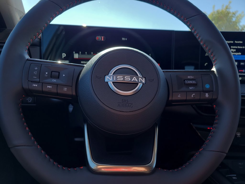 New 2026 Nissan Kicks SR w/ SR Premium Package FWD image 21