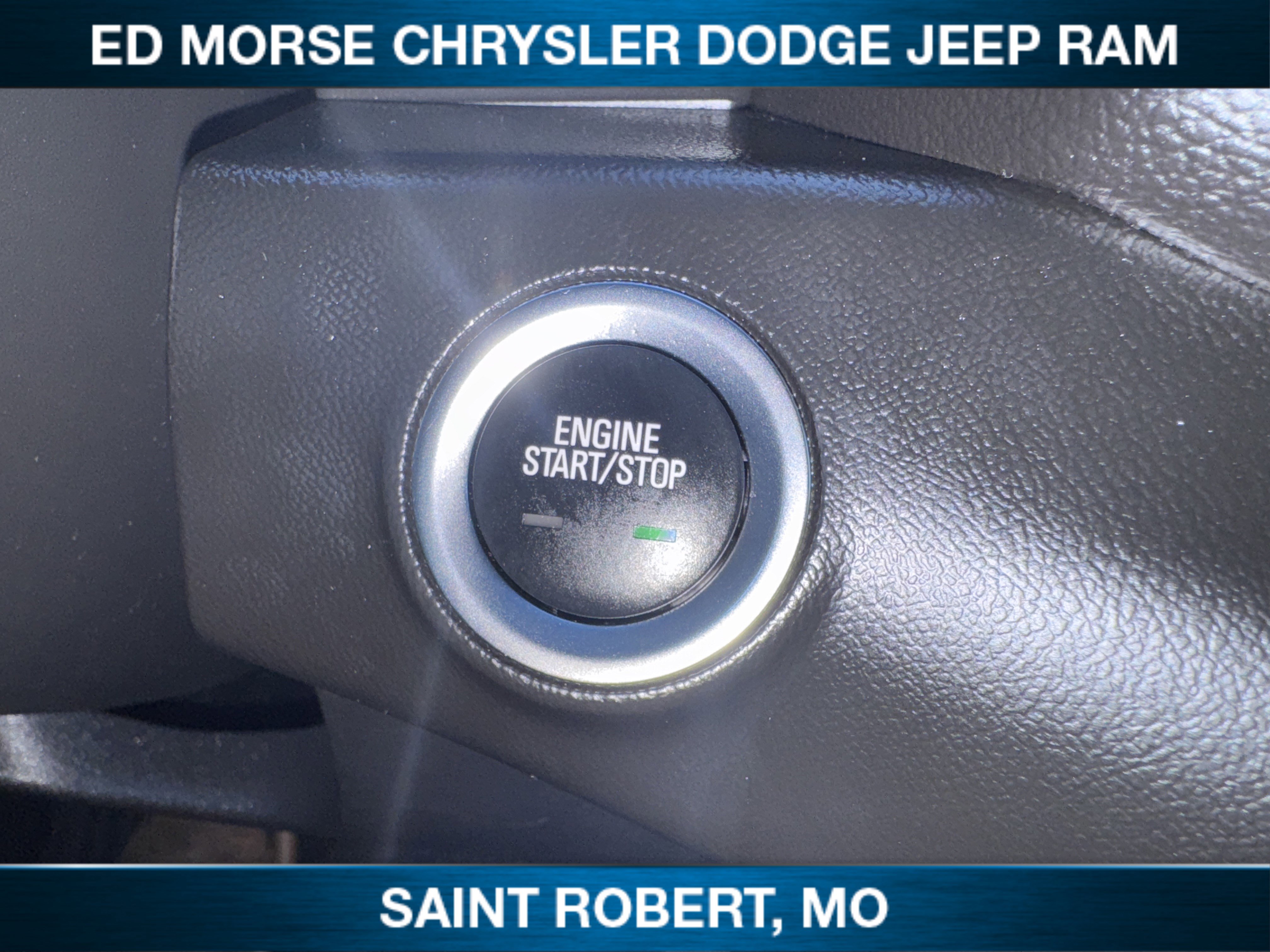 Used 2024 GMC Terrain AT4 image 25