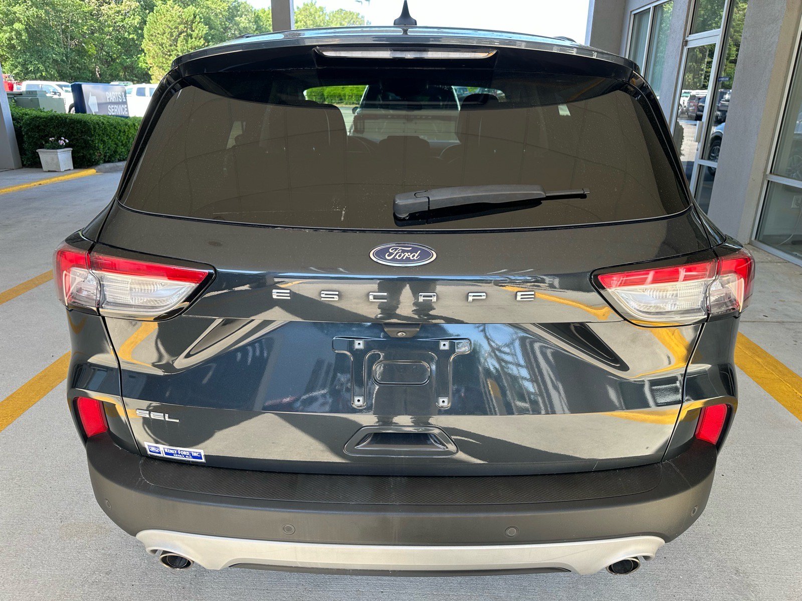 Certified 2022 Ford Escape SEL w/ Technology Package FWD image 11