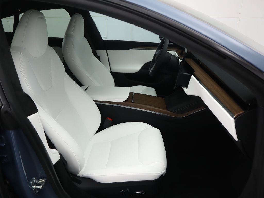 Used 2026 Tesla Model S image 21