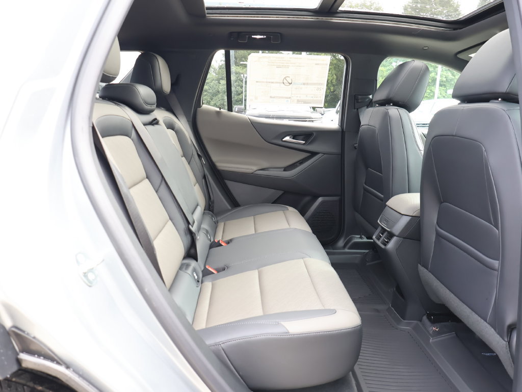 New 2027 Chevrolet Equinox LT w/ Convenience Package II AWD/4WD image 33