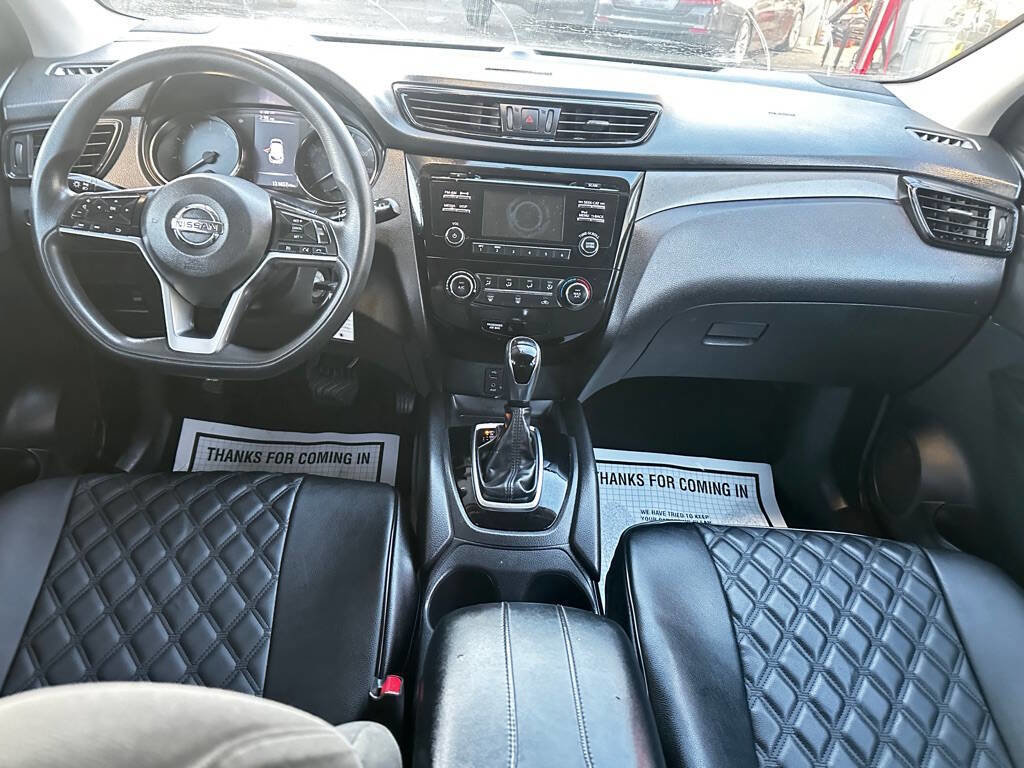 Used 2017 Nissan Rogue Sport S w/ S Appearance Package image 10