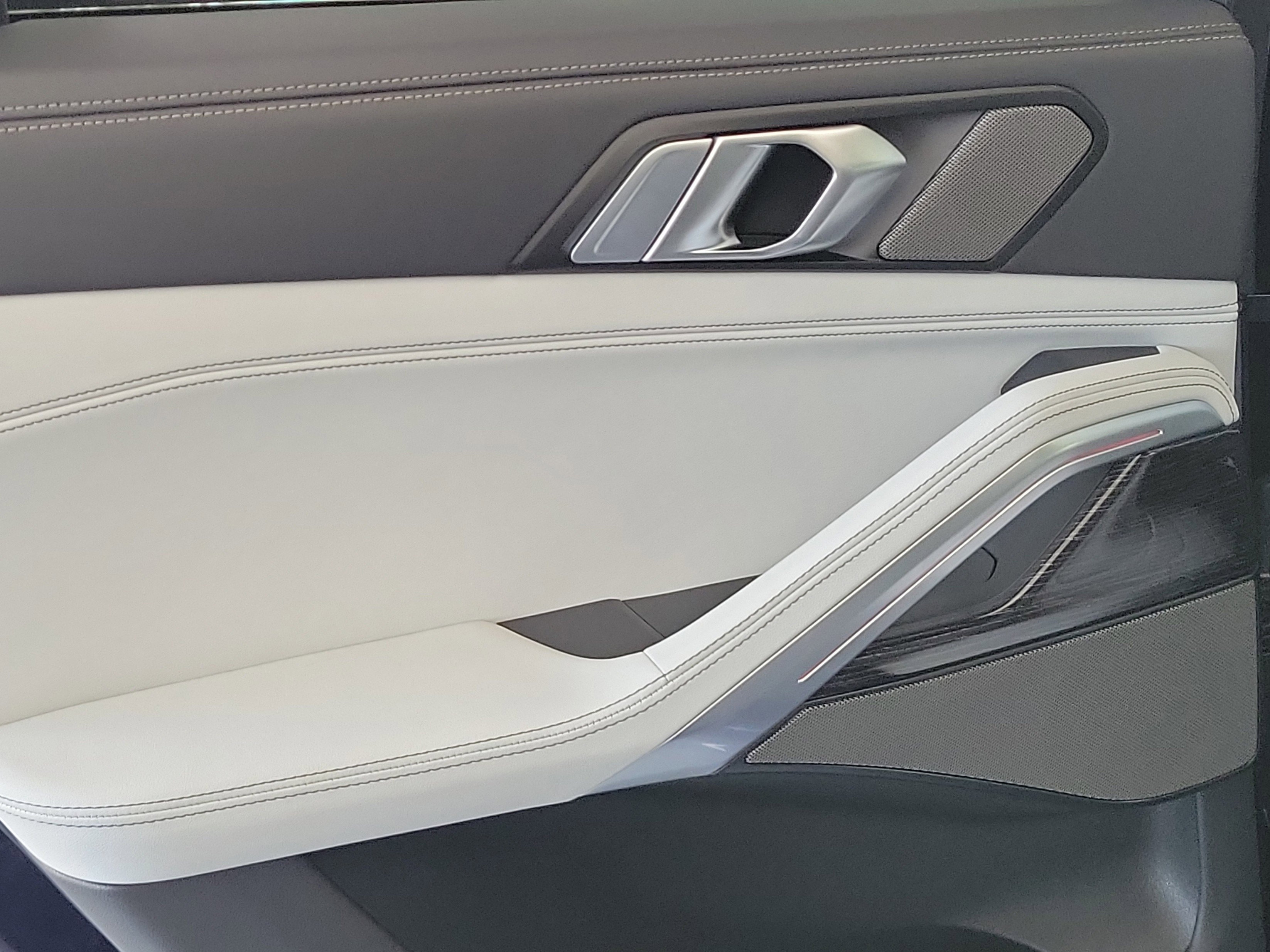 New 2027 BMW X6 xDrive40i AWD/4WD image 10