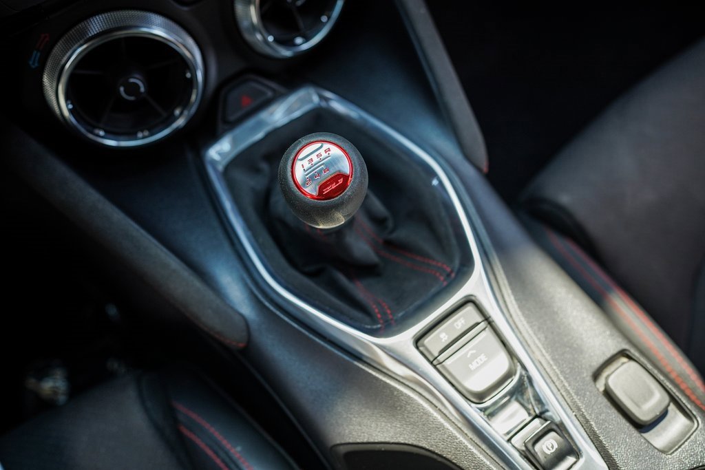 Used 2018 Chevrolet Camaro ZL1 image 34
