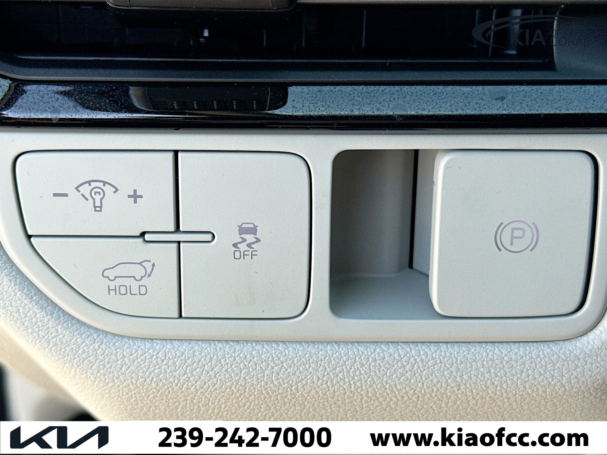 New 2026 Kia Sportage EX image 32