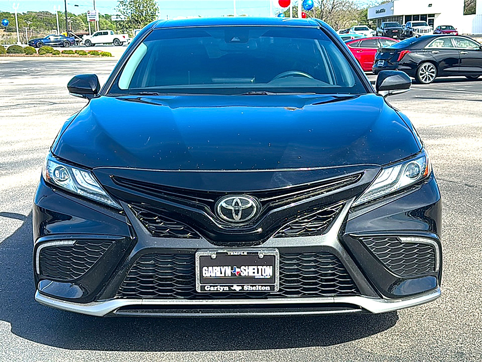 Used 2022 Toyota Camry XSE image 11