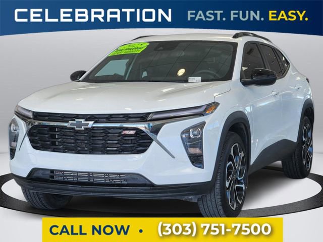 Certified 2025 Chevrolet Trax RS w/ Driver Confidence Package image 1