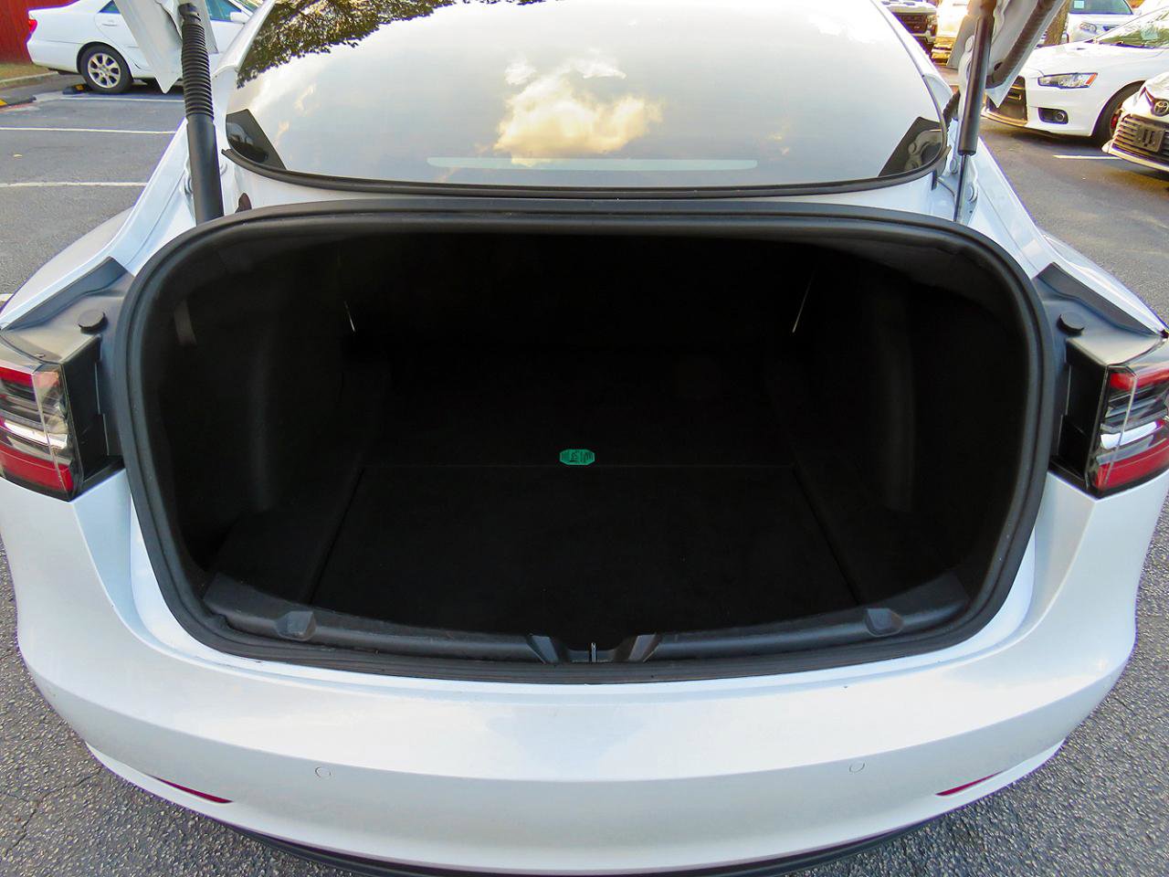 Used 2021 Tesla Model 3 Performance image 19