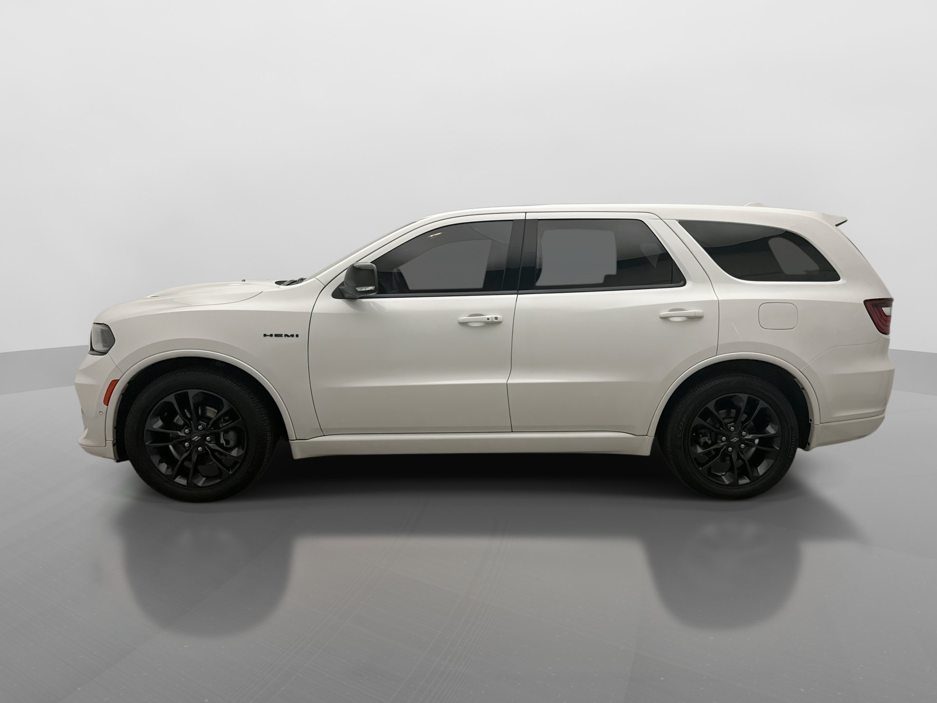 Used 2022 Dodge Durango R/T w/ Blacktop Package AWD/4WD image 2