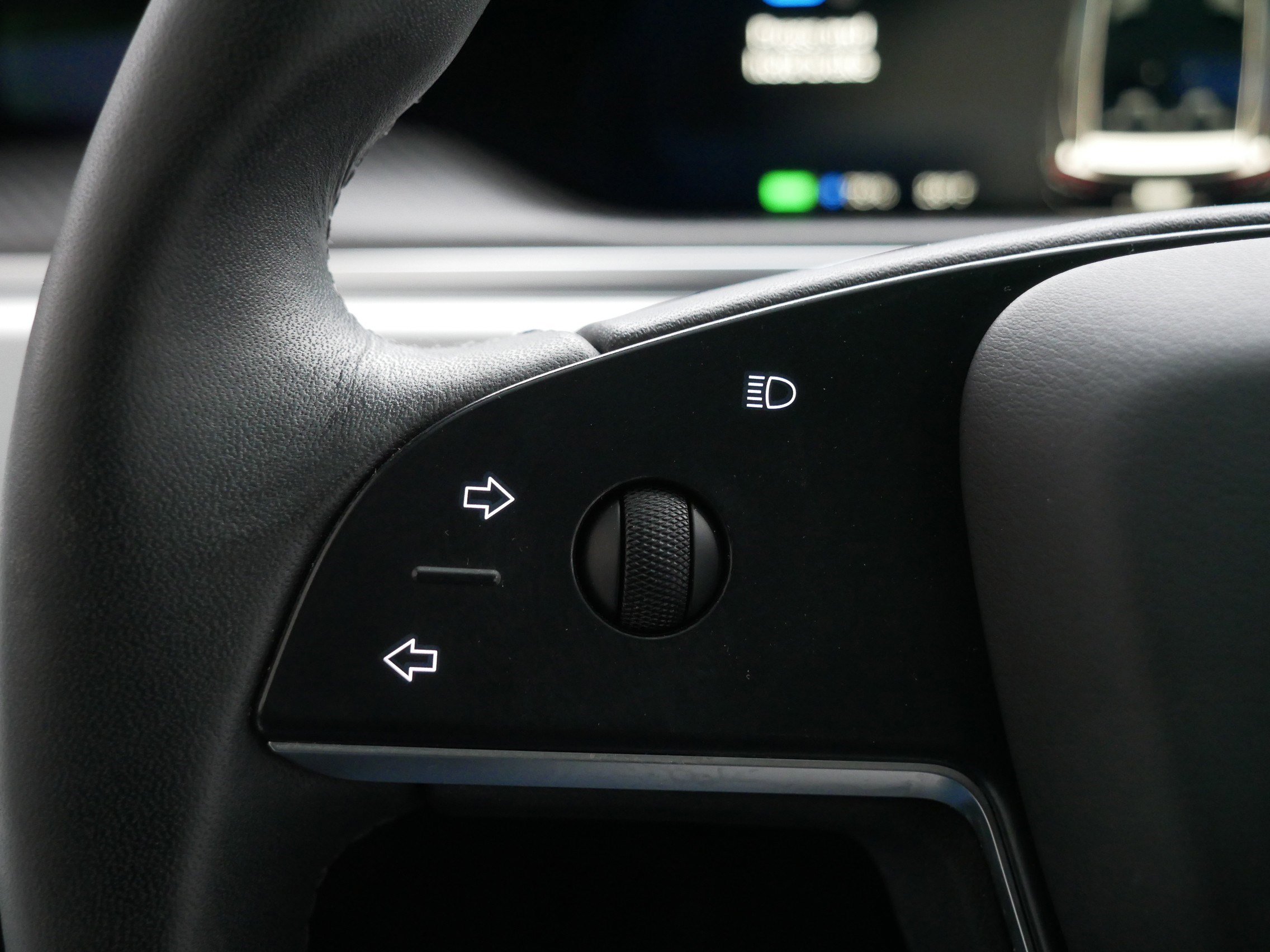 Used 2024 Tesla Model X Plaid image 31