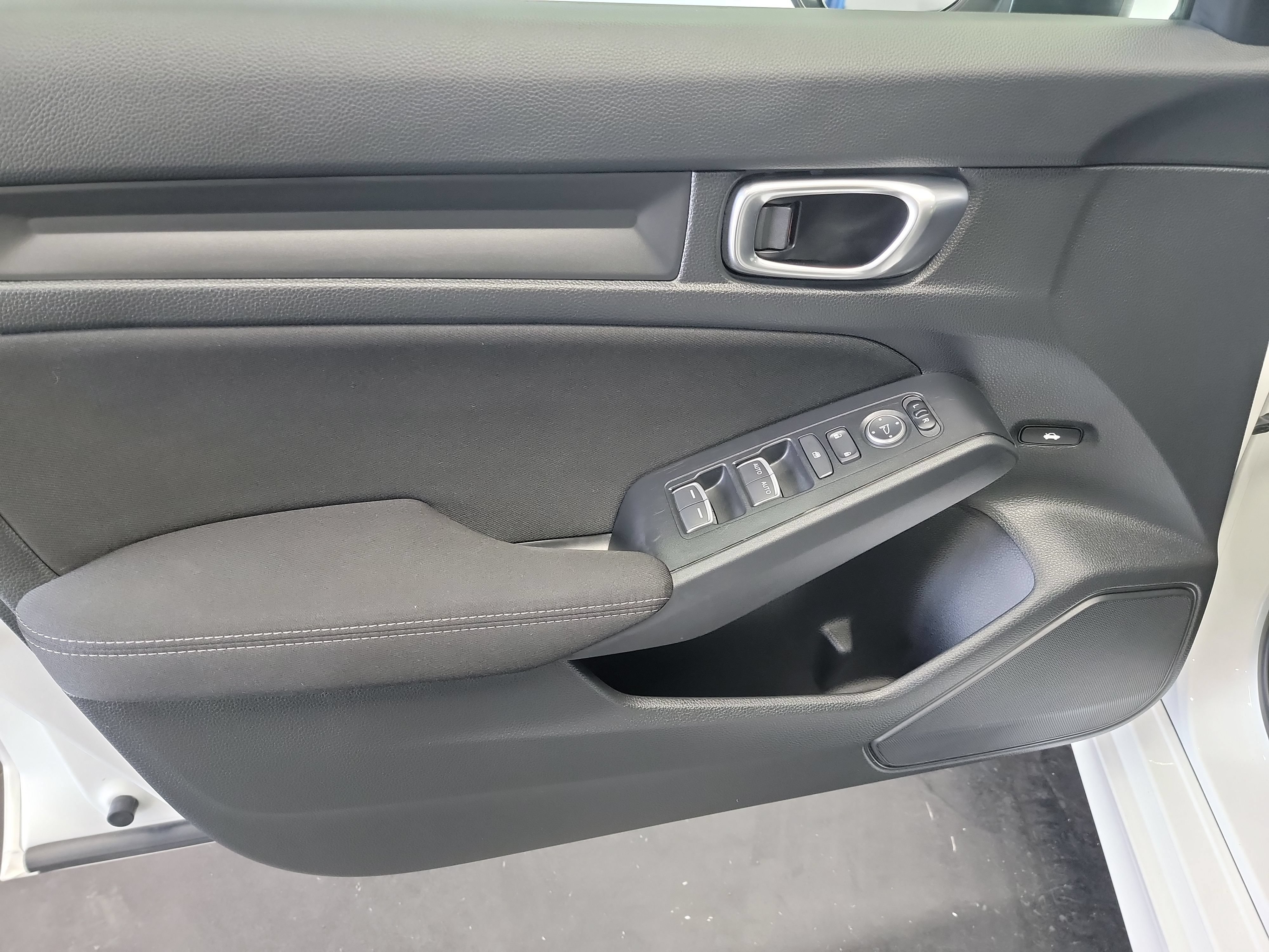 Used 2024 Honda Civic Sport image 13