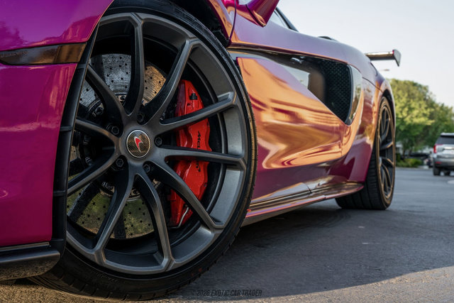 Used 2018 McLaren 570S Spider RWD image 48