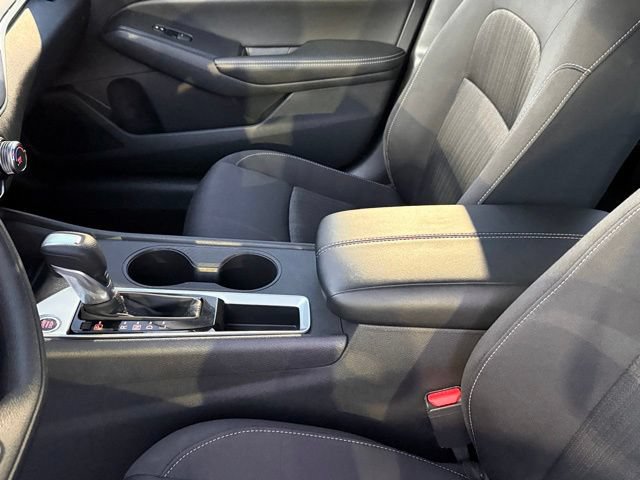 Used 2025 Nissan Altima 2.5 SV FWD image 21