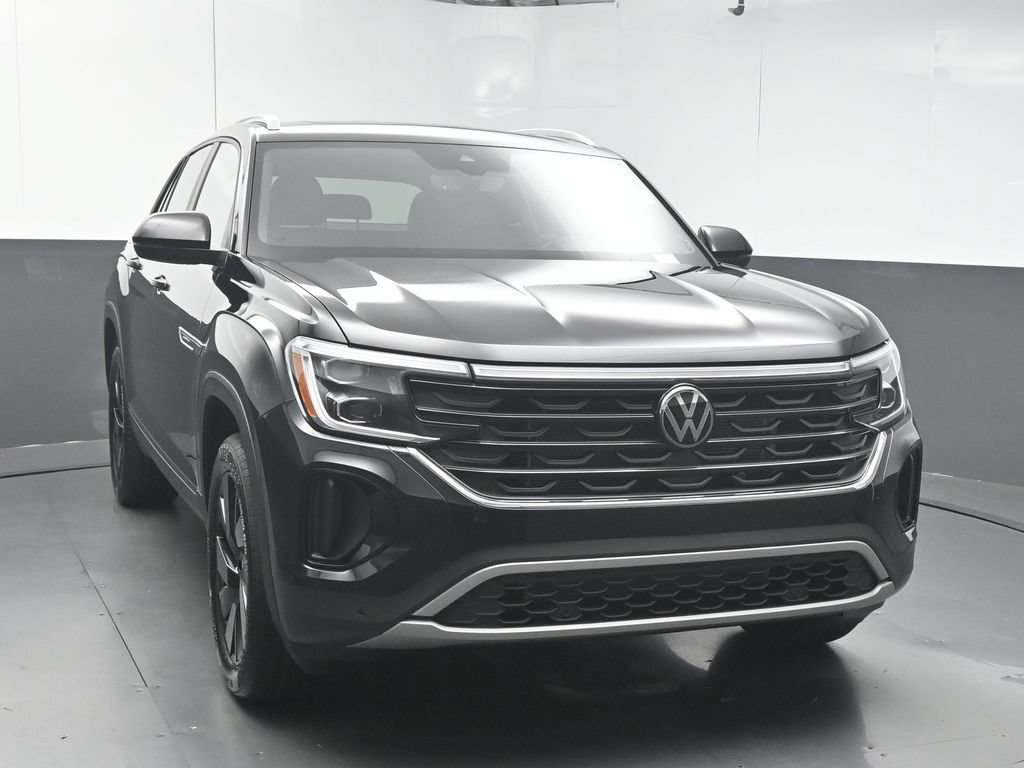 New 2026 Volkswagen Atlas Cross Sport SE FWD image 2