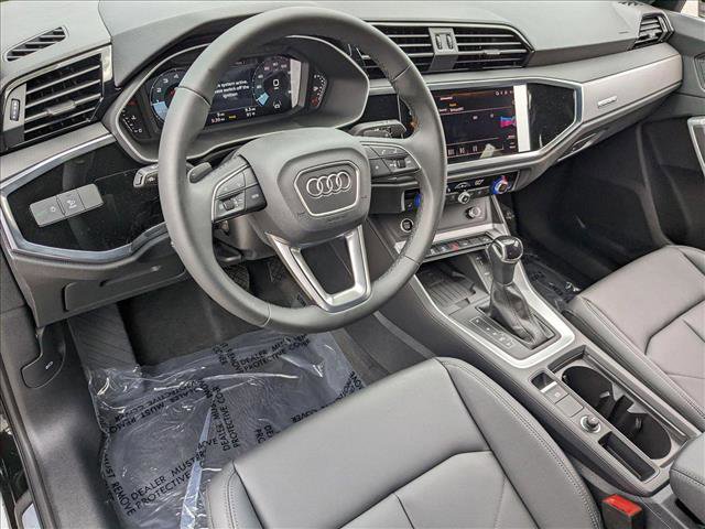 New 2025 Audi Q3 2.0T Premium image 3