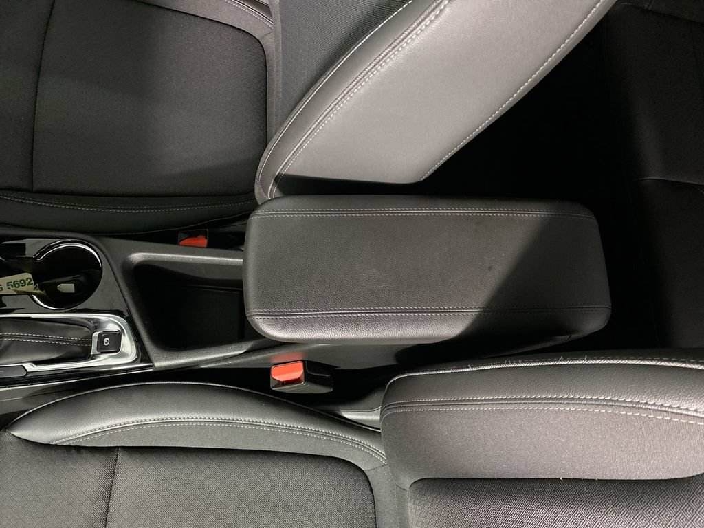 Certified 2024 Buick Encore GX Preferred w/ Comfort Package FWD image 20