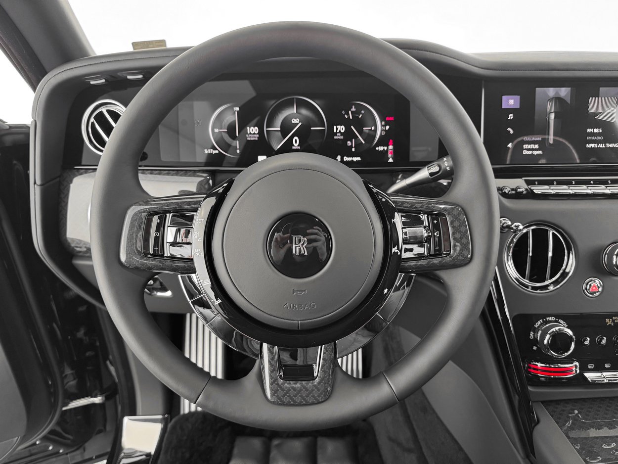 New 2026 Rolls-Royce Cullinan Black Badge AWD/4WD image 10