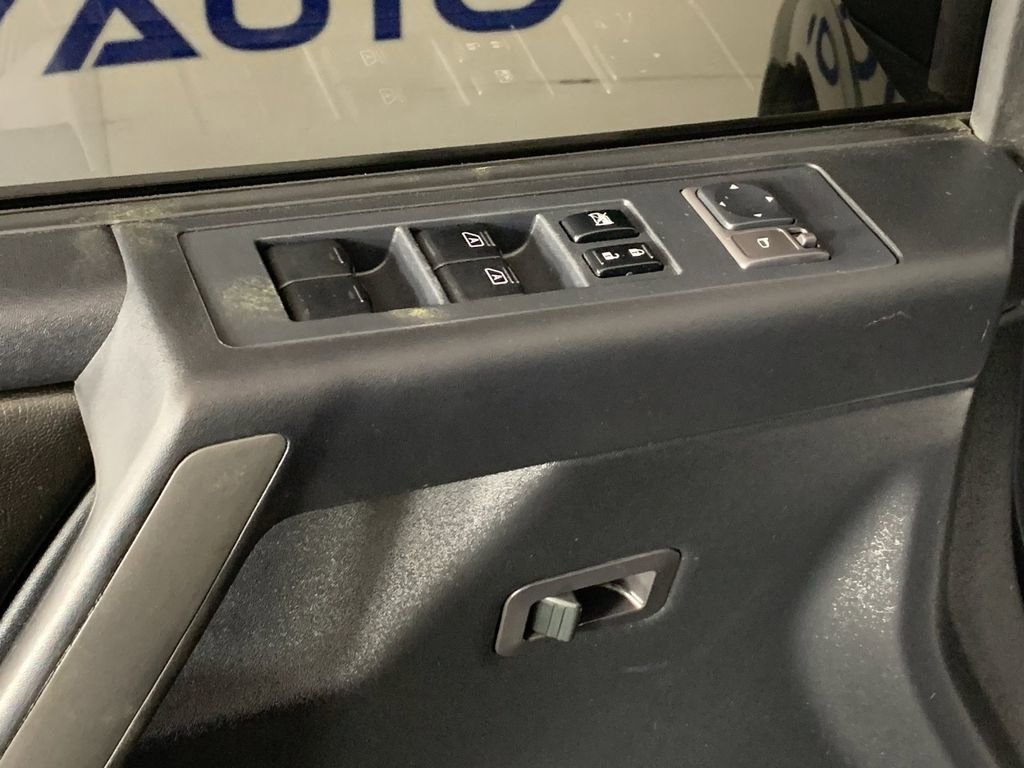 Used 2013 Nissan Titan PRO-4X w/ Pro-4x Luxury Pkg image 15