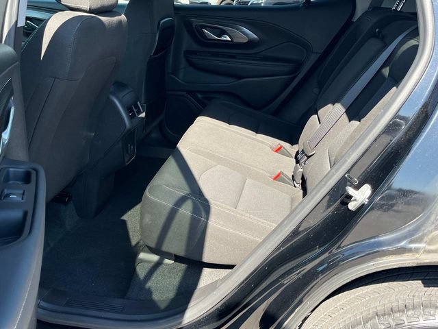 Used 2023 GMC Terrain SLE w/ LPO, Floor Liner Package FWD image 19