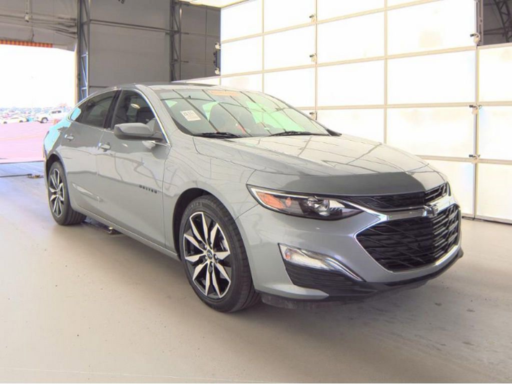 Used 2024 Chevrolet Malibu RS FWD image 4