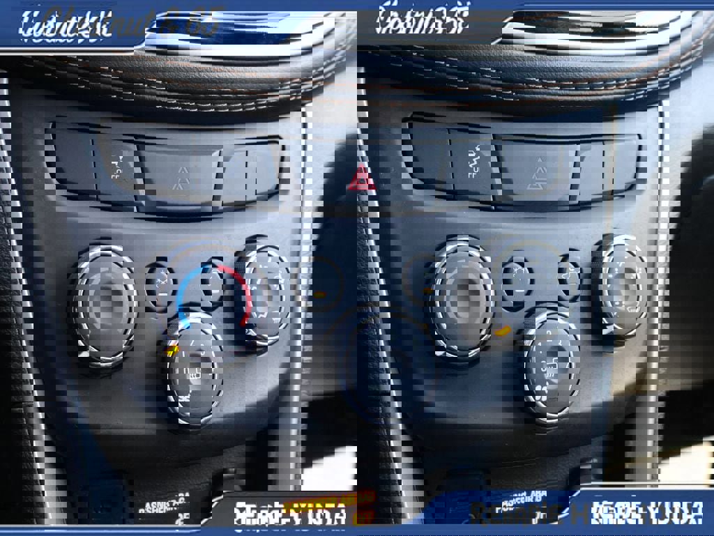 Used 2022 Chevrolet Trax LT w/ Driver Confidence Package image 36