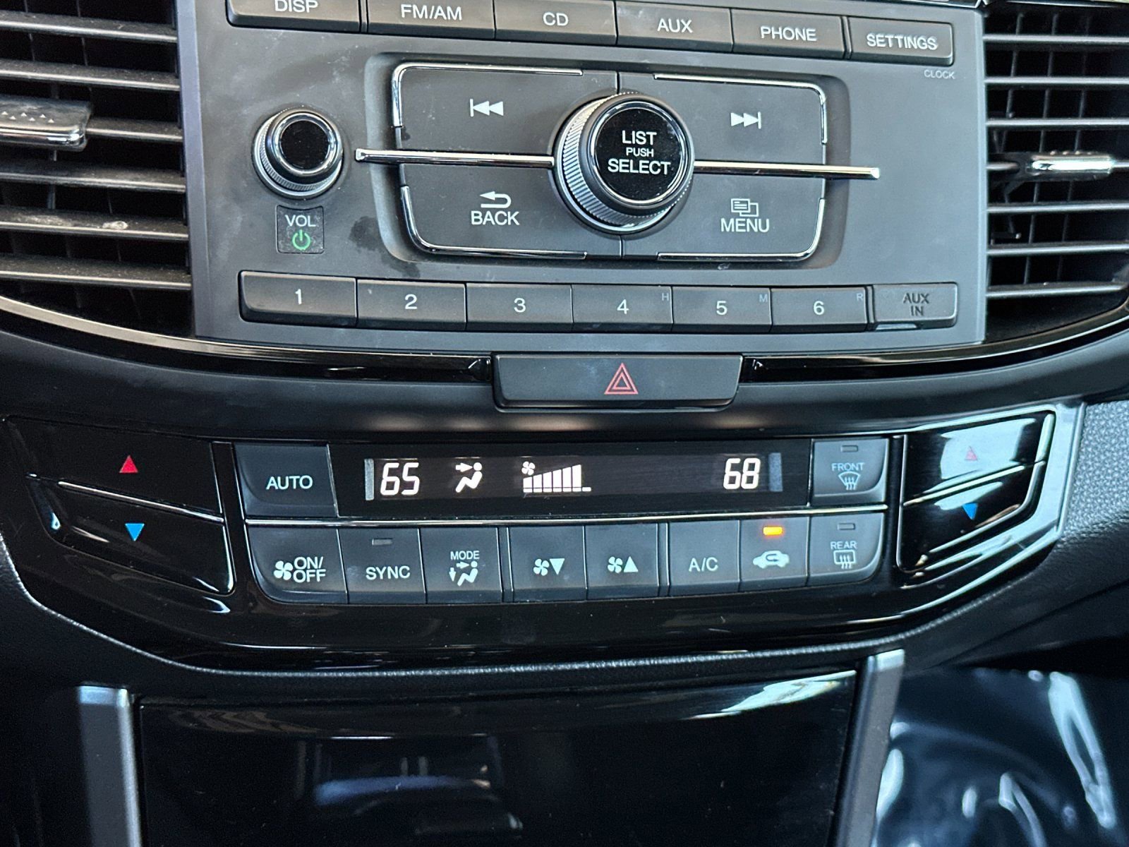 Used 2017 Honda Accord Sport image 24