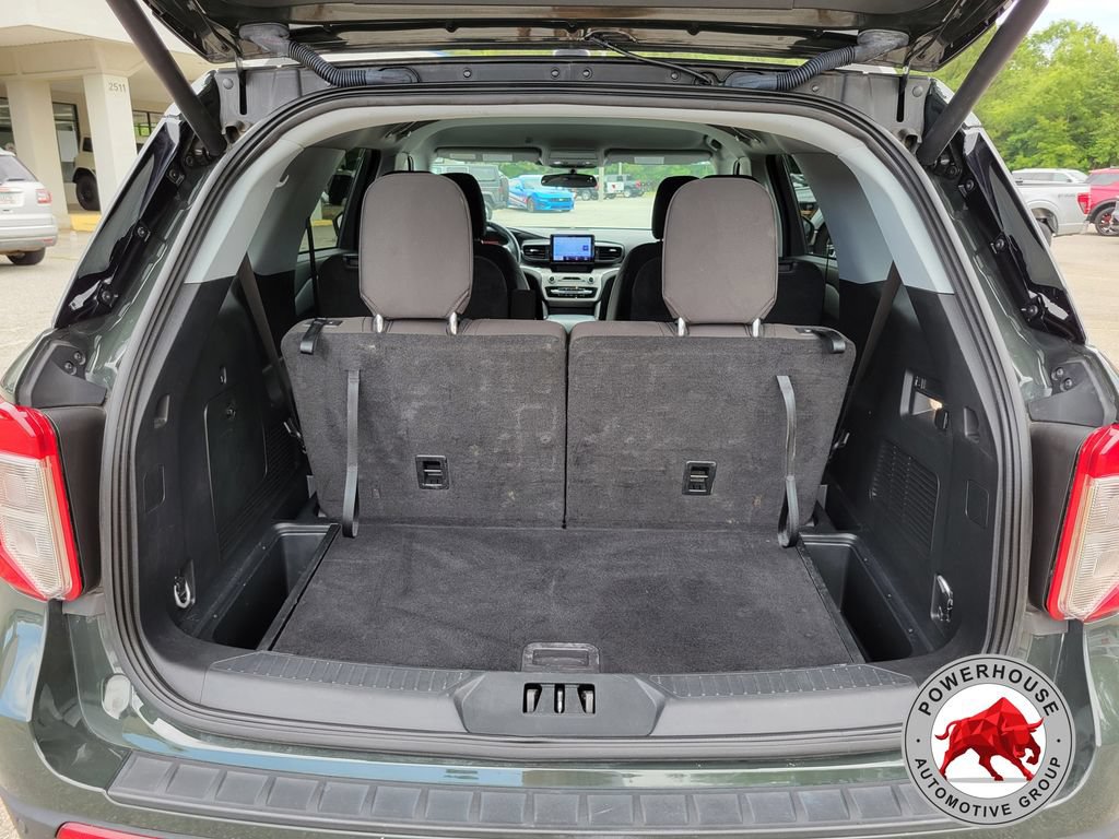 Used 2023 Ford Explorer XLT AWD/4WD image 14