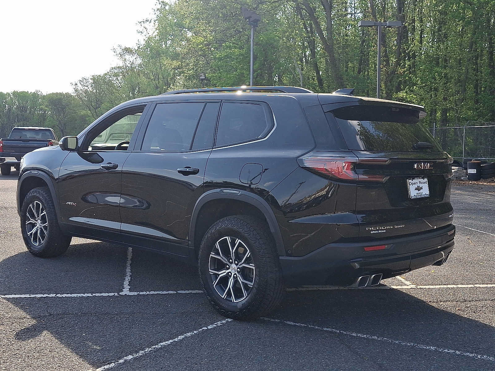 Used 2026 GMC Acadia AT4 w/ Super Cruise Package AWD/4WD image 5
