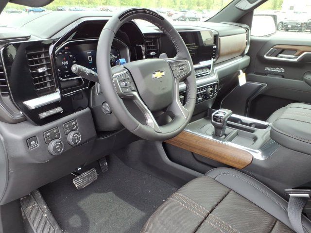 New 2026 Chevrolet Silverado 1500 High Country AWD/4WD image 5