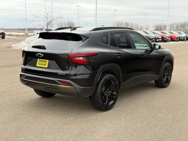 Used 2025 Chevrolet Trax ACTIV image 8