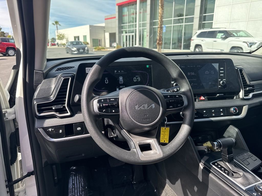 Used 2023 Kia Sportage LX FWD image 12