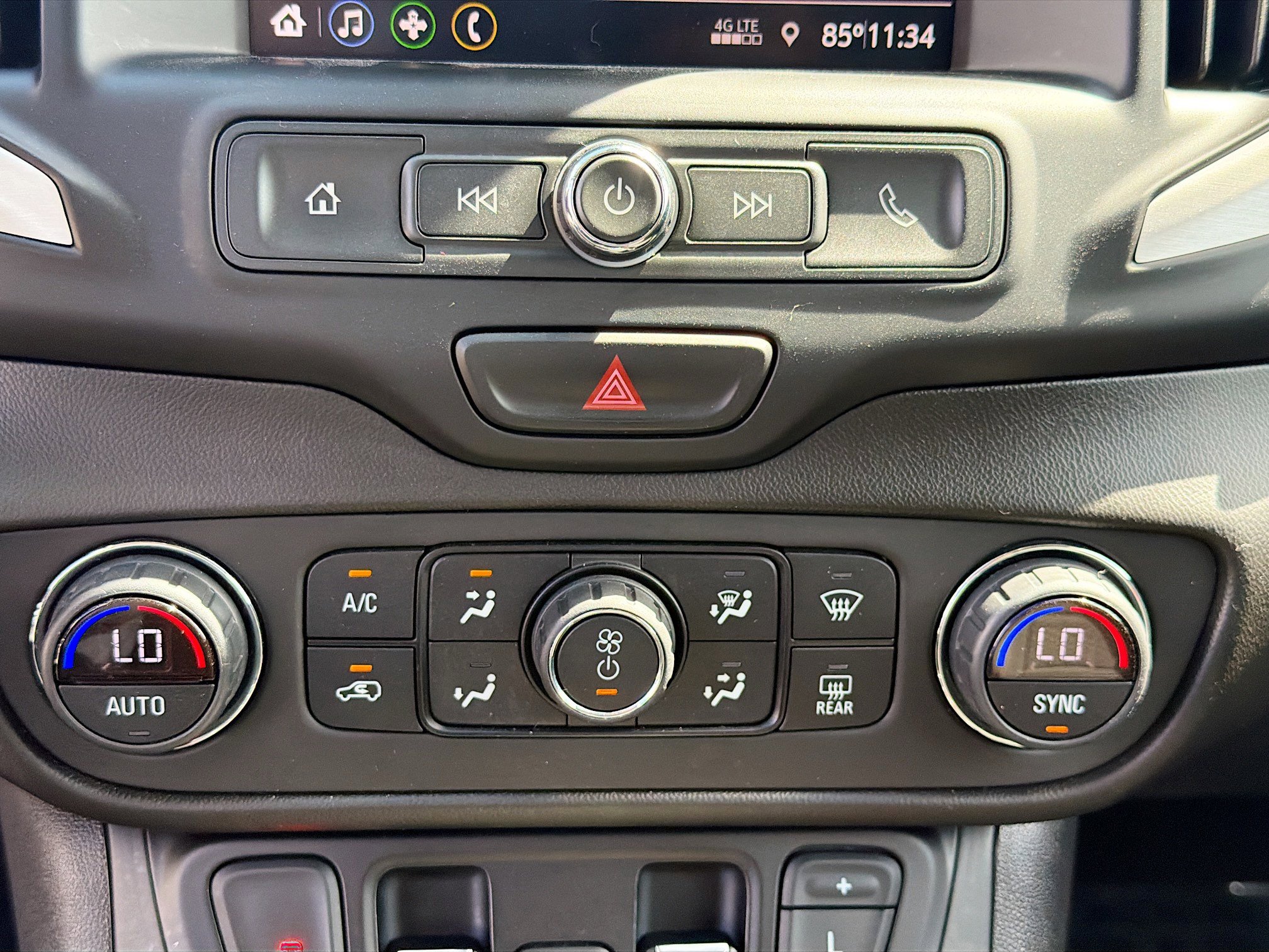 Used 2020 GMC Terrain SLE w/ Driver Convenience Package image 32