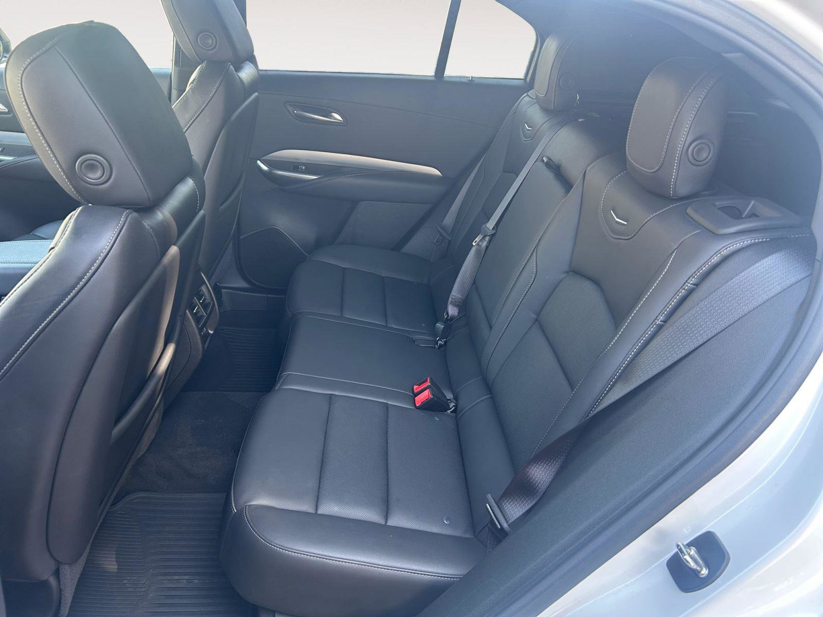 Used 2021 Cadillac XT4 Premium Luxury AWD/4WD image 13