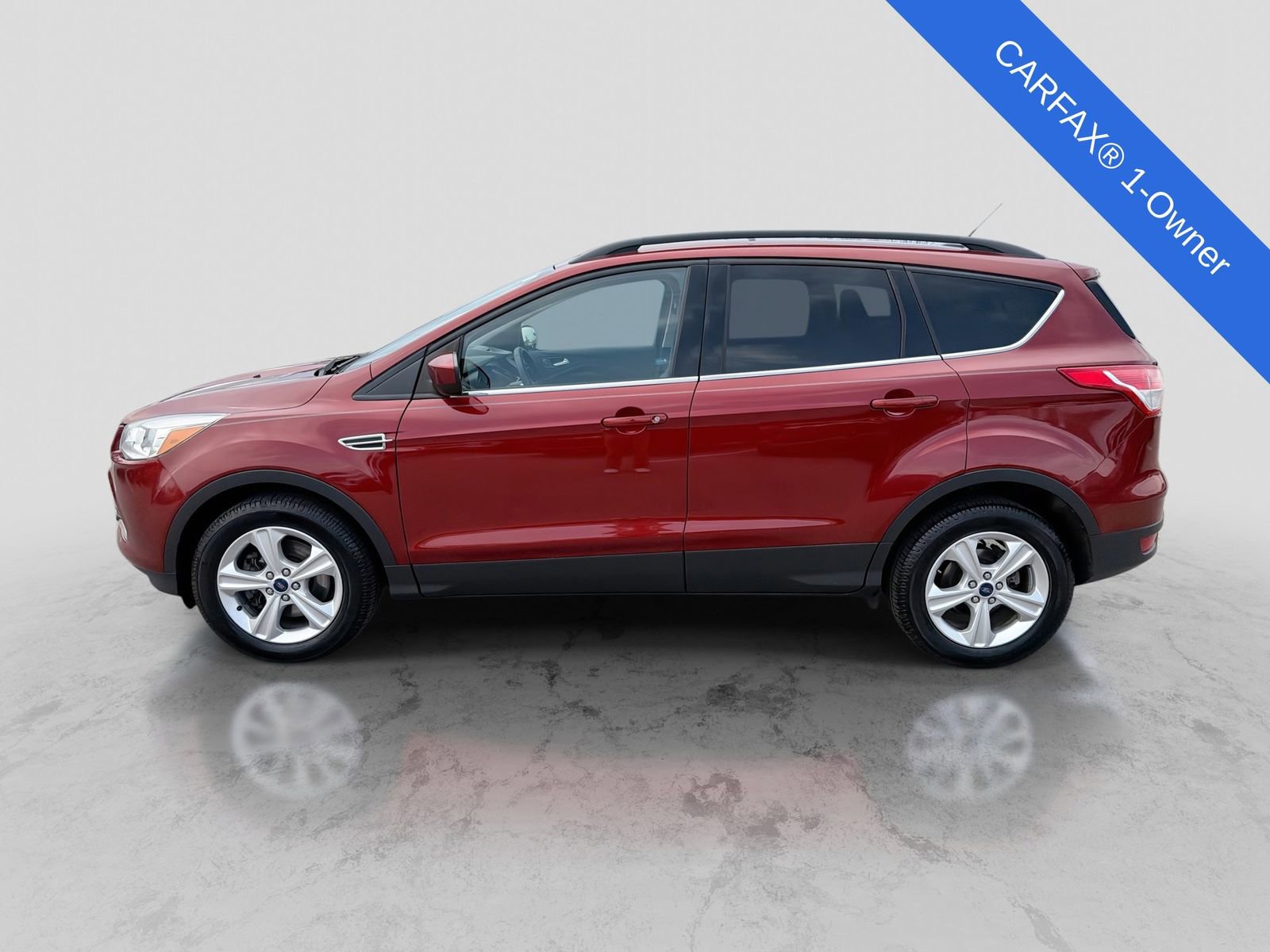 Used 2016 Ford Escape SE w/ Equipment Group 201A AWD/4WD image 3