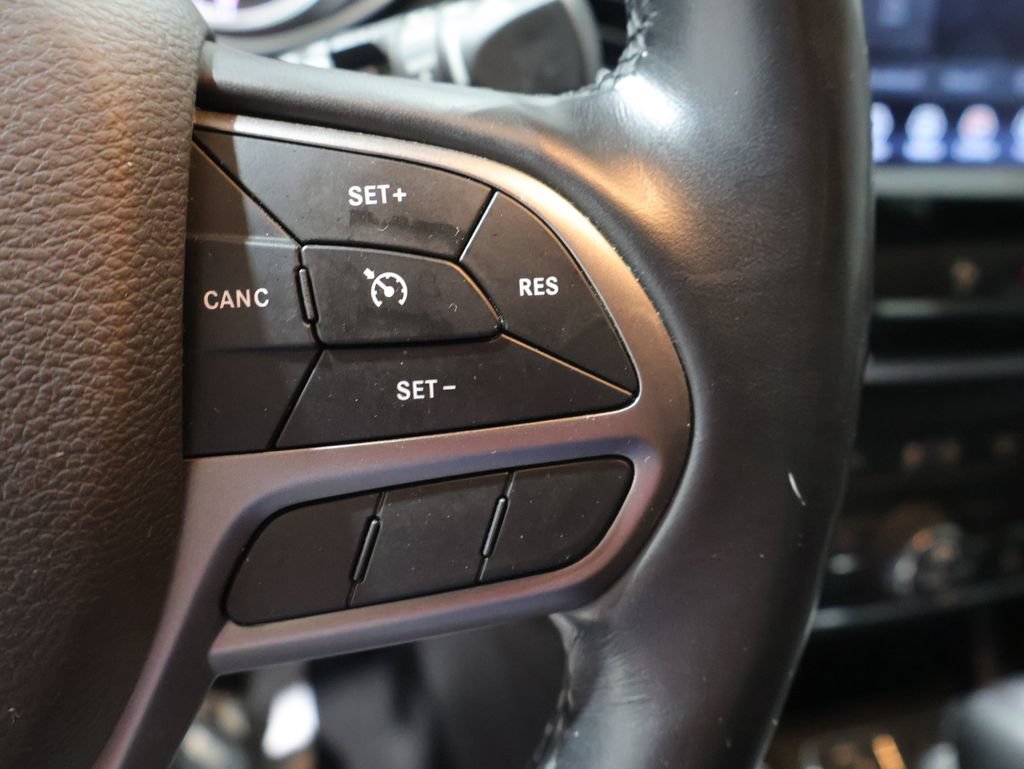 Used 2020 Jeep Cherokee Limited AWD/4WD image 33