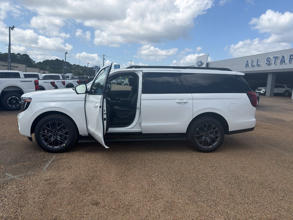 New 2027 Ford Expedition Max Platinum w/ Stealth Appearance Package AWD/4WD image 23