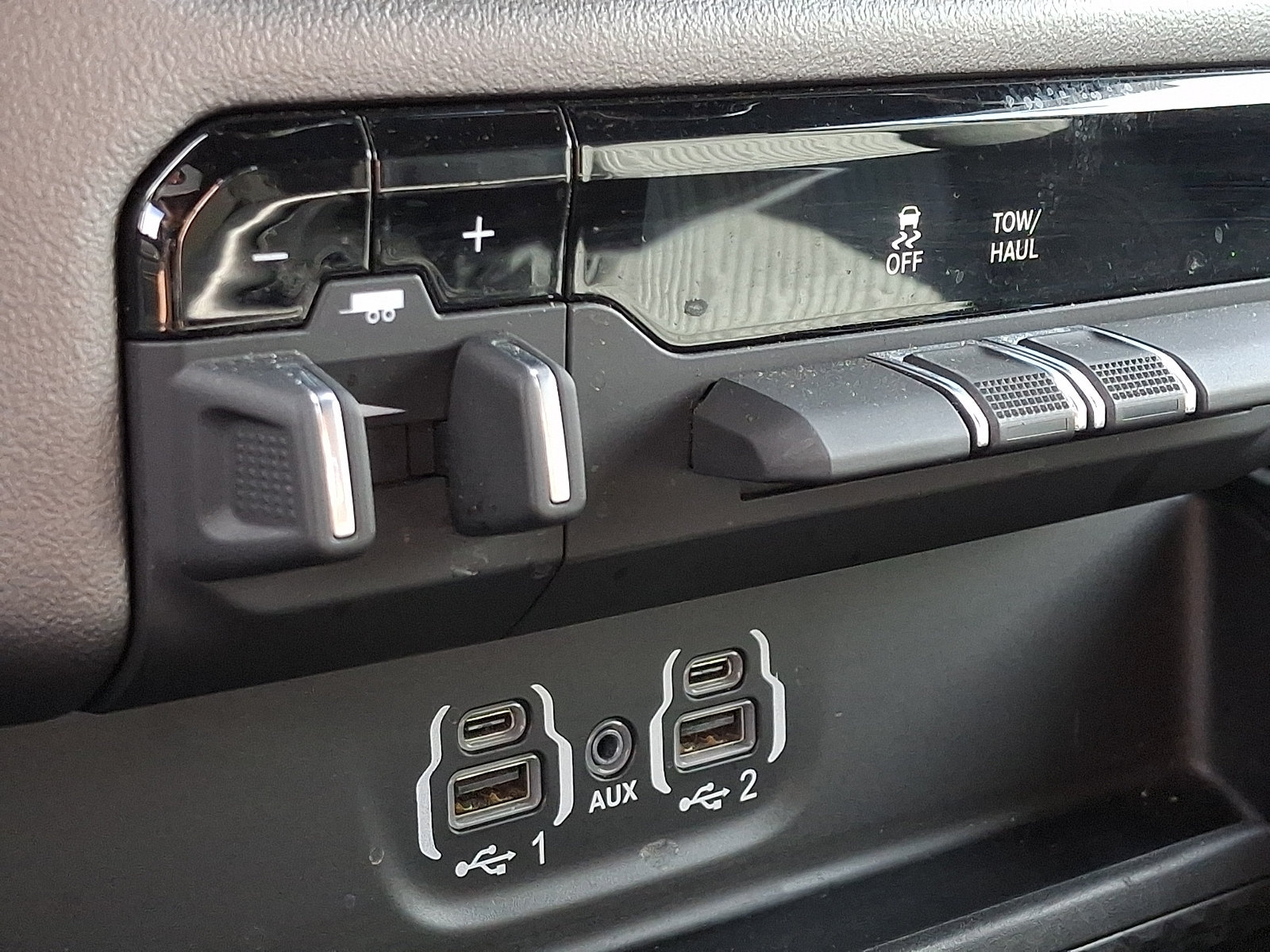 Used 2023 RAM 1500 Big Horn AWD/4WD image 23