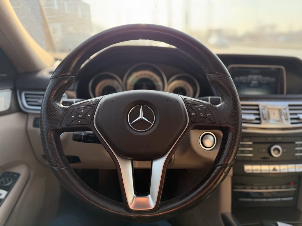Used 2016 Mercedes-Benz E 350 4MATIC Sedan image 25